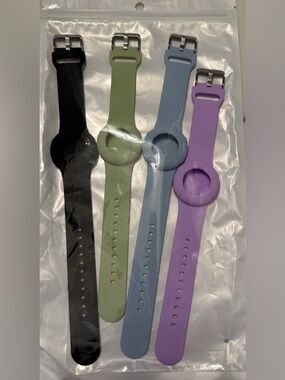 NWT Silicone Clip-On Medallion Holder Activity Bands Ideal For Princess Cruise